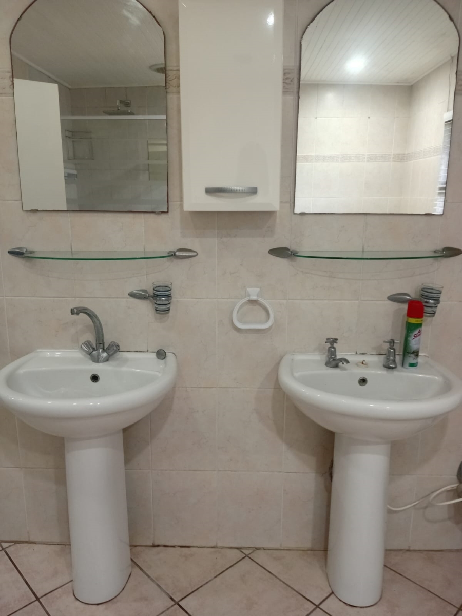 To Let 3 Bedroom Property for Rent in Forest Downs Eastern Cape